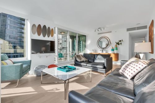 1704-590 Nicola St, Vancouver, BC, V6G3J8 | Card Image