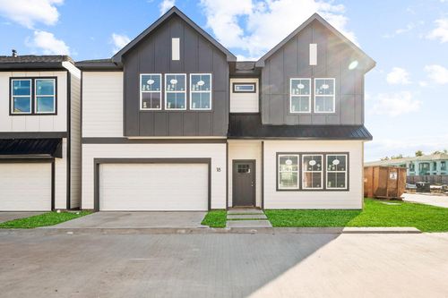 18-6702 Metro Blvd, Houston, TX, 77083-8075 | Card Image