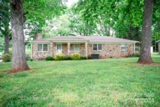 Country Club Rd, Lincolnton, NC 28092