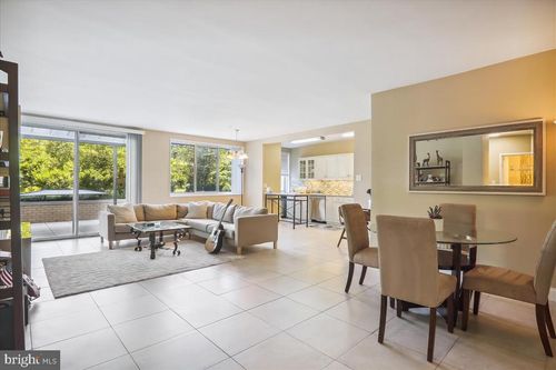 306-10500 Rockville Pike, ROCKVILLE, MD, 20852-3335 | Card Image