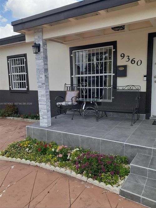 9360 Sw 37th St, Miami, FL, 33165-4124 | Card Image