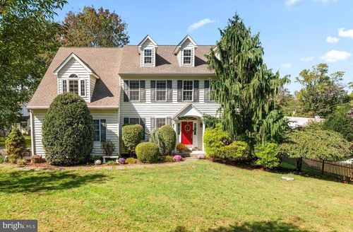 210 Main St, NEWTOWN SQUARE, PA, 19073-3338 | Card Image