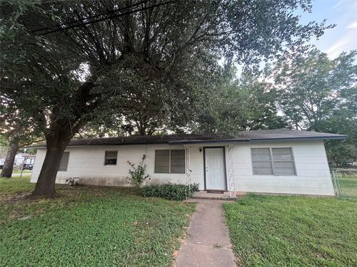 114 Irwin Dr, Columbus, TX, 78934-2704 | Card Image