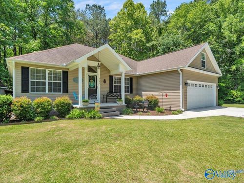 2245 Pond Rd, Guntersville, AL, 35976-7529 | Card Image