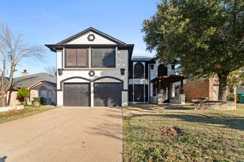 721 Keessee Dr, Cedar Hill, TX, 75104-9209 | Card Image
