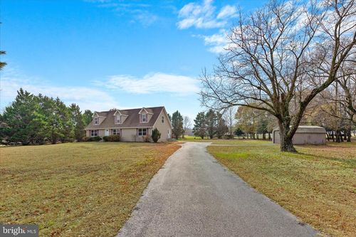 12454 Mirey Branch Rd, LAUREL, DE, 19956-2681 | Card Image