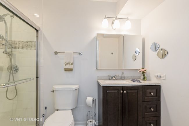 APT-108 - 800 Ridge Rd, Condo with 2 bedrooms, 1 bathrooms and null parking in Wilmette IL | Image 9