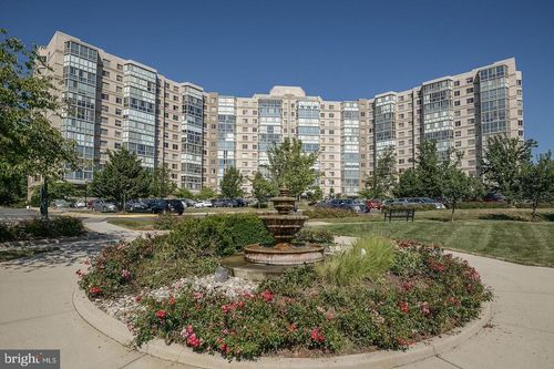 918-19365 Cypress Ridge Ter, LEESBURG, VA, 20176-8437 | Card Image