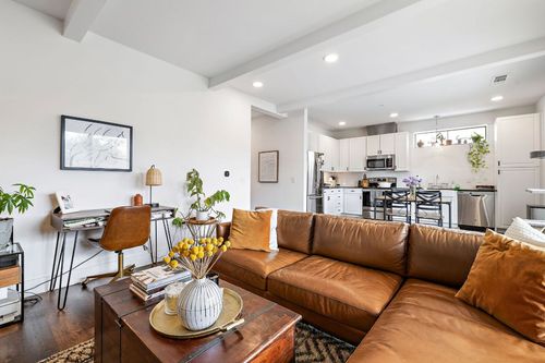 apt-1101-4704 Sunset Trl, Austin, TX, 78745-1330 | Card Image