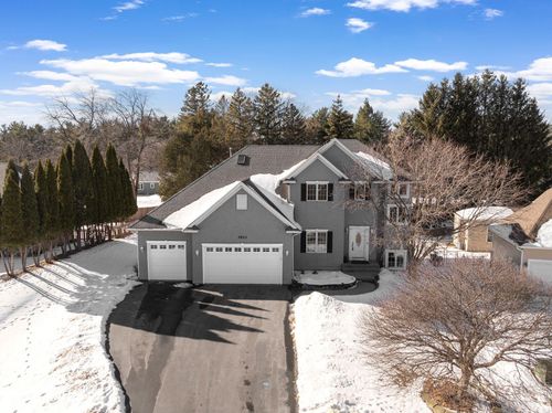 3823 Tessier Trl, Vadnais Heights, MN, 55127-7083 | Card Image