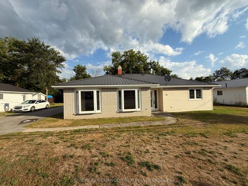 86 Madoc St, Marmora, ON, K0K2M0 | Card Image