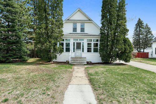 407 3rd St Se, Little Falls, MN, 56345-3107 | Card Image