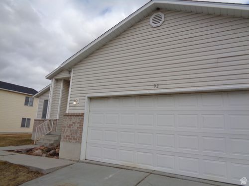 92 Aspen Way, Grantsville, UT, 84029-9318 | Card Image