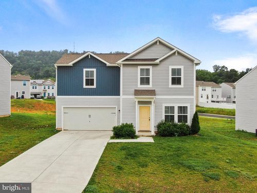 38 Preening Rd, HEDGESVILLE, WV, 25427-6839 | Card Image