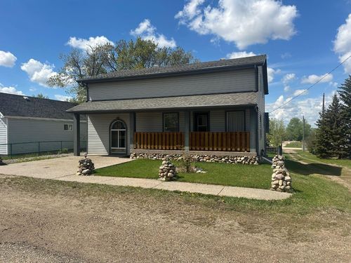 109 1 St S, Wimborne, AB, T0M2G0 | Card Image