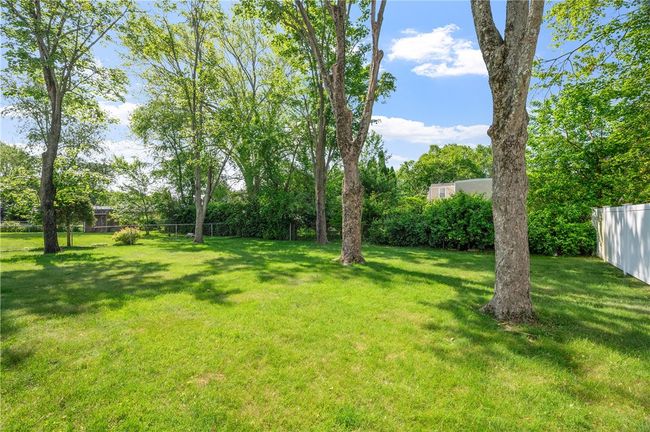 30 Winthrop St, House other with 3 bedrooms, 1 bathrooms and 3 parking in Riverside RI | Image 28