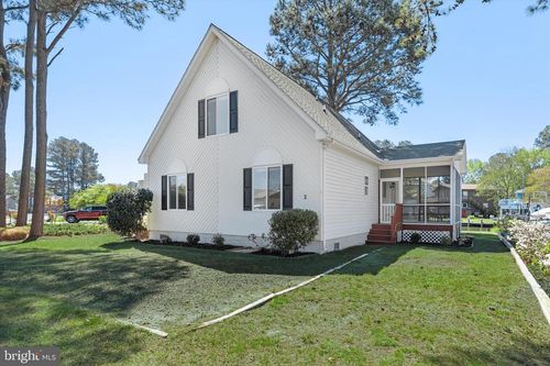 2 Waters Edge Ct, OCEAN PINES, MD, 21811-1532 | Card Image