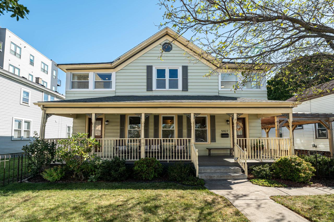 5th Ave, Kenosha, WI 53140