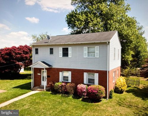 2033 Maynard Dr, FALLS CHURCH, VA, 22043-1336 | Card Image