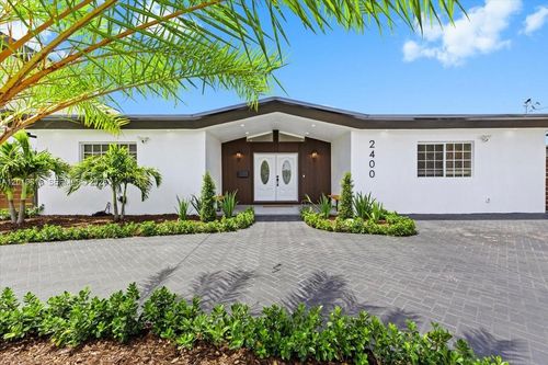 2400-2400 Ne 195th St, Miami, FL, 33180-2160 | Card Image