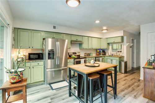 746 N 75th Ter, Kansas City, KS, 66112-2808 | Card Image