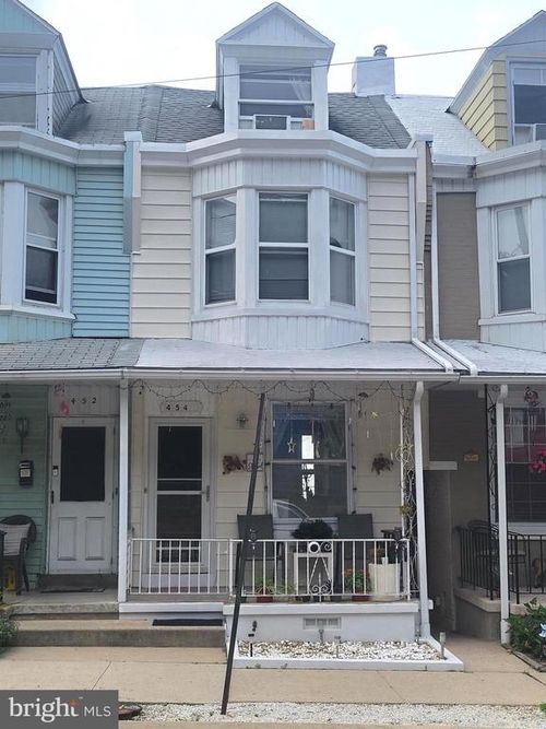 454 N 14th St, READING, PA, 19604-2812 | Card Image