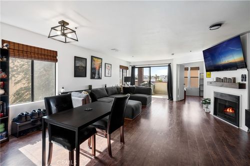 410-35 Linden Ave, Long Beach, CA, 90802-5061 | Card Image