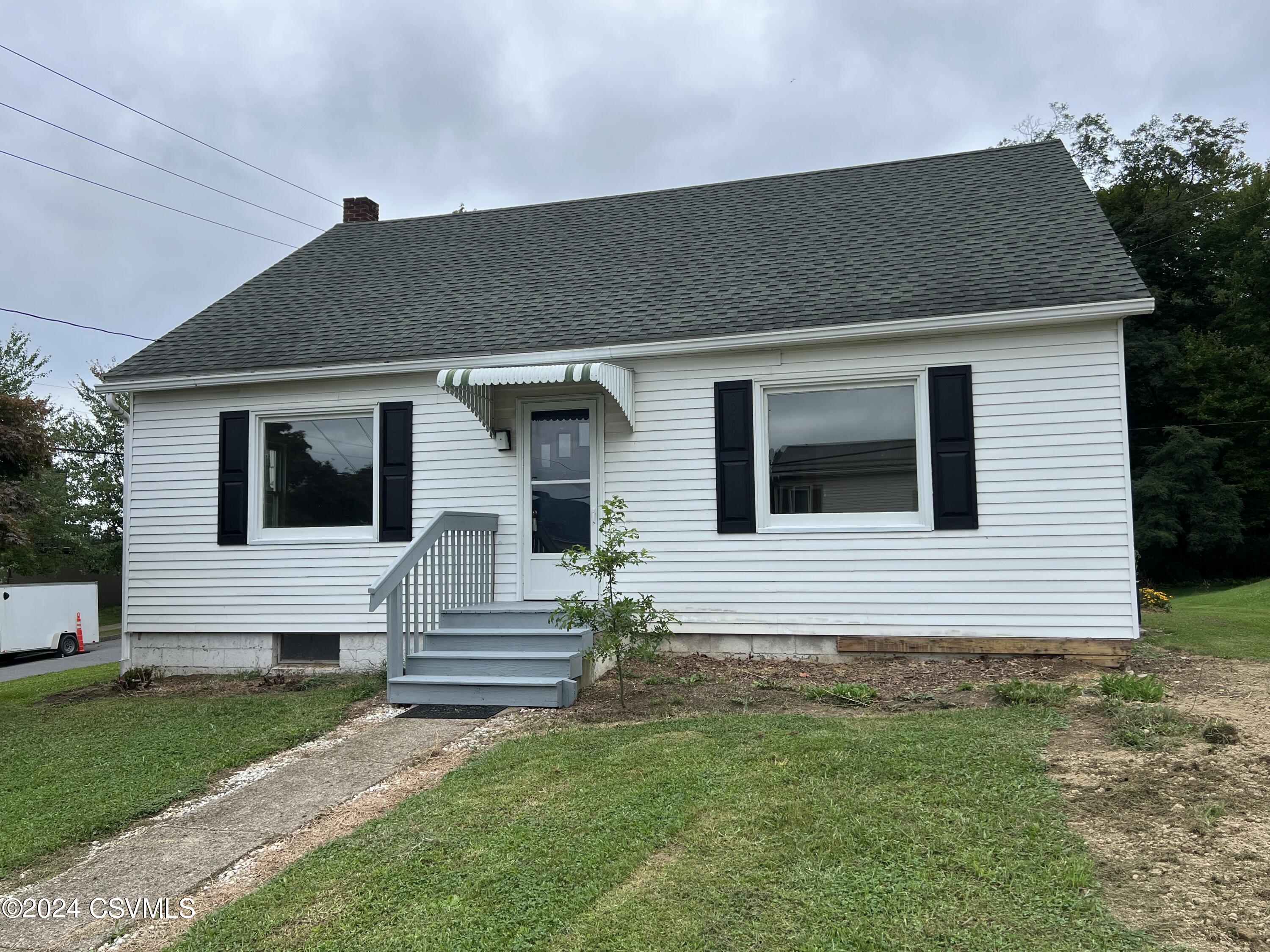 5th St, Northumberland, PA 17857