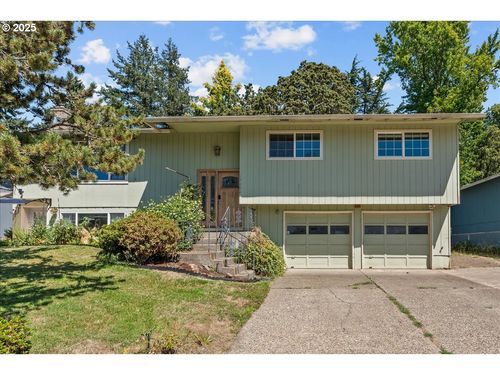 17634 Se Crystal Ln, Milwaukie, OR, 97267-6247 | Card Image