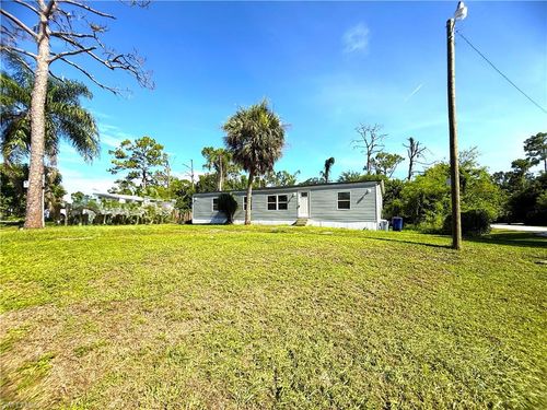 1982 Laurel Ln, NORTH FORT MYERS, FL, 33917-1872 | Card Image