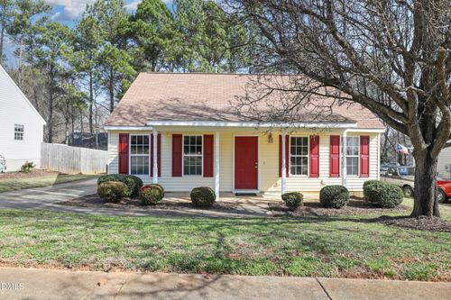 112 Red Feather Ct, Holly Springs, NC, 27540-7302 | Card Image