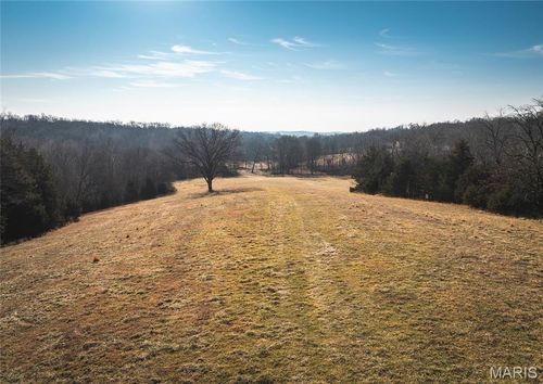 000 Trachsel Ln, Holts Summit, MO, 65043 | Card Image
