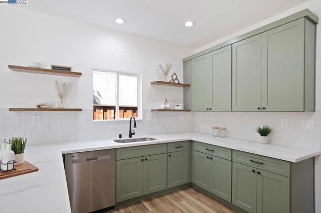 4135 Keepsake Ct, House other with 3 bedrooms, 3 bathrooms and 2 parking in Tracy CA | Image 4