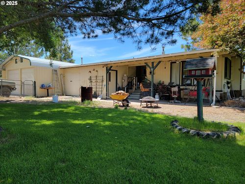 57580 Fall Rd, Christmas Valley, OR, 97641-9714 | Card Image