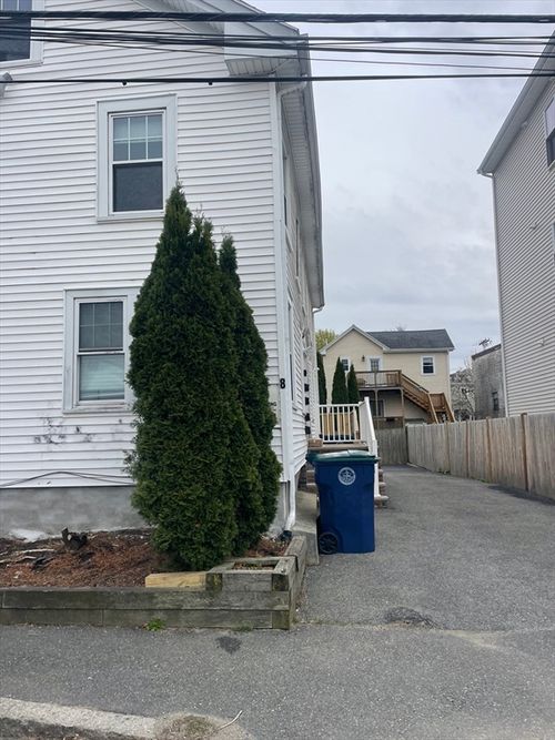 3-8 Lothrop Street, Salem, MA, 01970 | Card Image