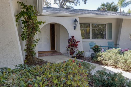 511 Crystal Beach Ave, Crystal Beach, FL, 34681 | Card Image