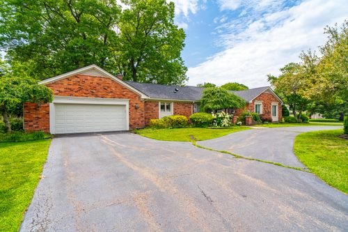 1899 Ledbury Dr, Bloomfield Hills, MI, 48304-1254 | Card Image
