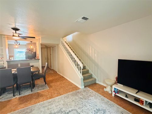 12b-2018 W Rundberg Ln, Austin, TX, 78758-5973 | Card Image