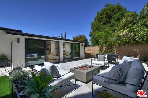 15431 Milbank St, Encino, CA, 91436-1608 | Card Image