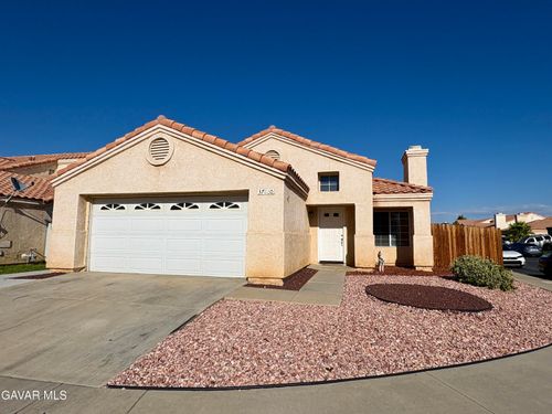 37660 Cardiff St, Palmdale, CA, 93550-7050 | Card Image