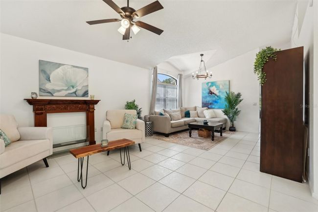 1120 Parker Canal Ct, House other with 4 bedrooms, 2 bathrooms and null parking in OVIEDO FL | Image 10