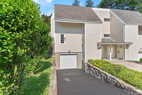 12 Downing Ct, Irvington, NY, 10533-2330 | Card Image