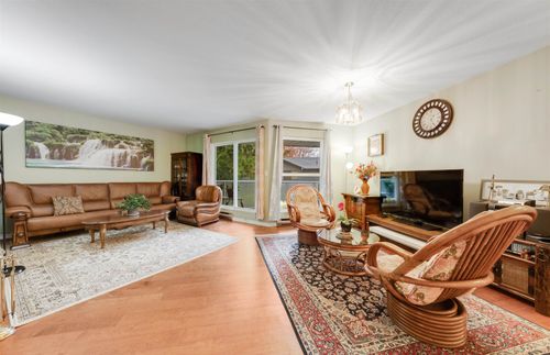 20-14850 100 Ave, Surrey, BC, V3R9M4 | Card Image