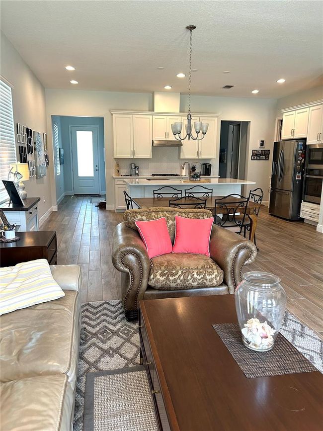 2042 Key Bay Trl, House other with 2 bedrooms, 2 bathrooms and null parking in KISSIMMEE FL | Image 10