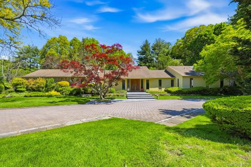 17 Hastings Rd, Old Westbury, NY, 11568-1146 | Card Image
