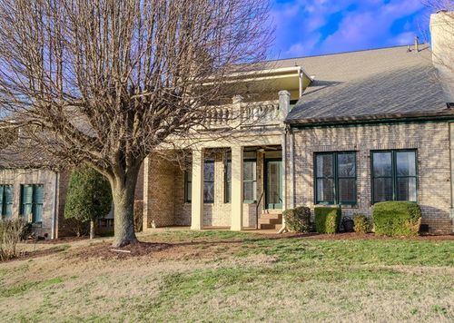 200 Champion Dr, Springfield, TN, 37172-6398 | Card Image