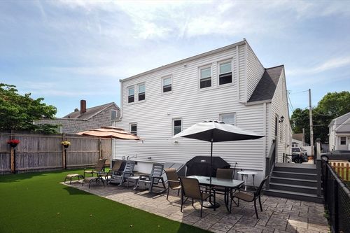 9 G St, Hull, MA, 02045-1806 | Card Image