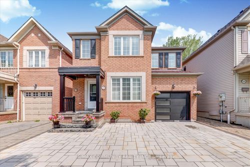 133 Mcsweeney Cres, Ajax, ON, L1T4C8 | Card Image