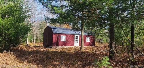 6877 Country Ln, Cadillac, MI, 49601 | Card Image