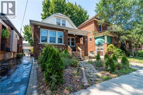 228 Province St S, Hamilton, ON, L8K2L7 | Card Image